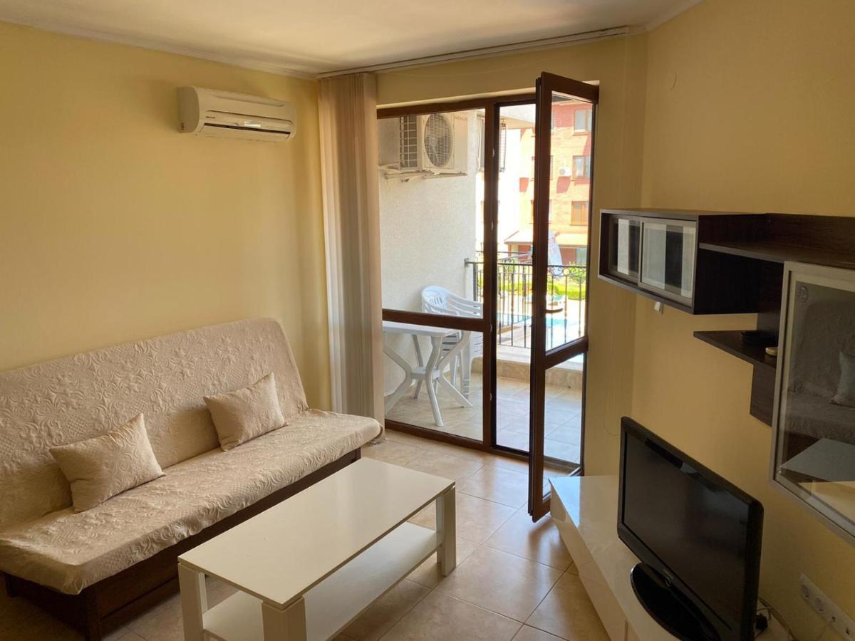 3 Room Family Apartment With Pool View เนเซบาร์ ภายนอก รูปภาพ